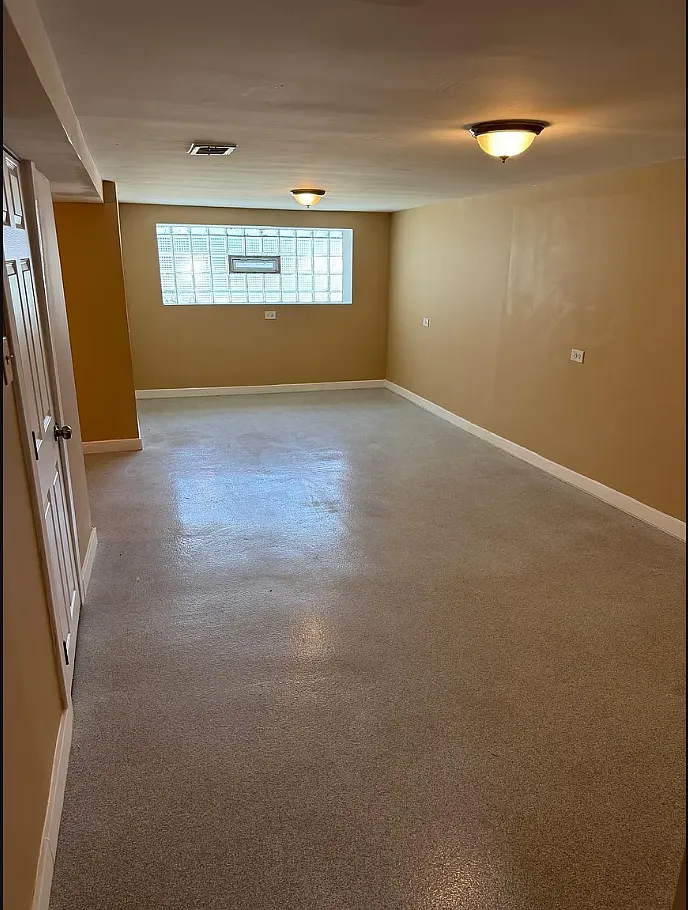 2 bed, 950 sqft, $1,275 — Photo 1