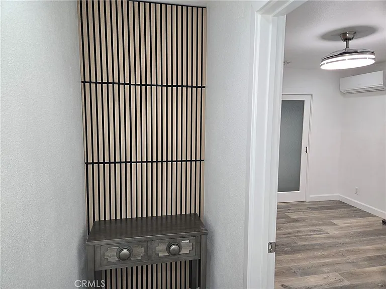 445 E Francis St #1/2 — Photo 7