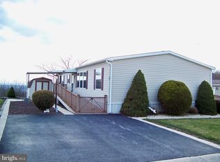 63 Broadwing Dr, Hanover, PA 17331