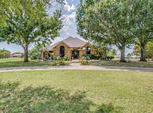 3251 Oak Tree Ln, Midlothian, TX 76065