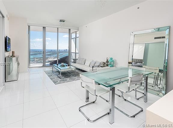 2nd image of 1100 Biscayne Blvd Unit 5504