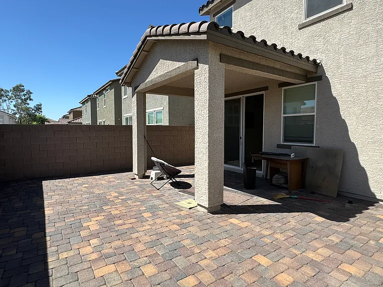 4218 Tarim St — Photo 26