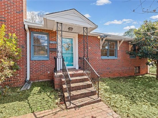 1401 Drumcliffe Rd, Winston Salem, NC 27103