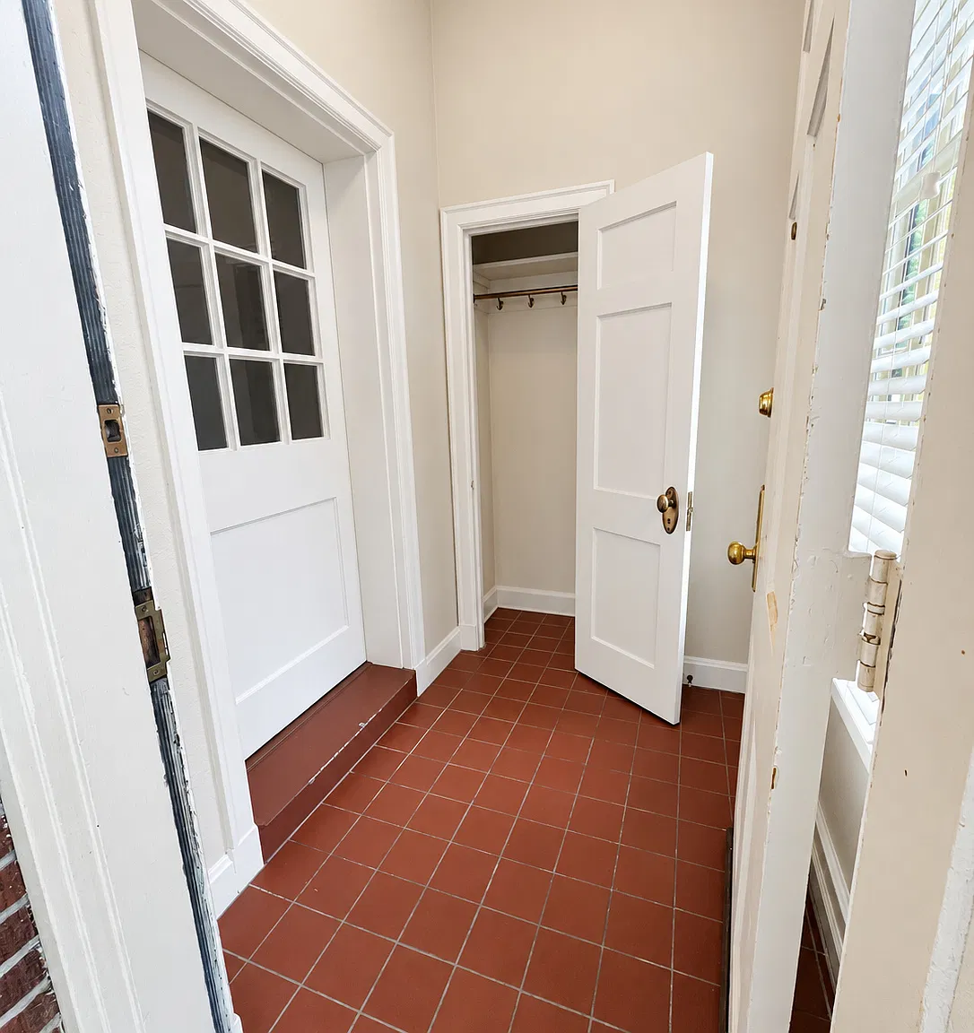 3 bed, 1.5 bath, 1578 sqft, $2,600 — Photo 3