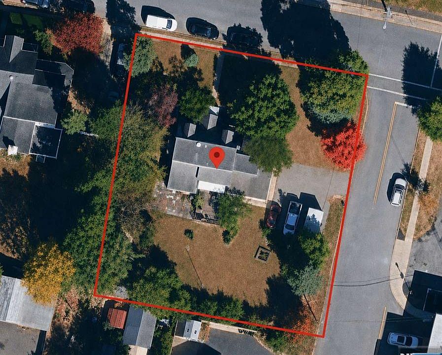 2nd image of 41 Locust Ave
