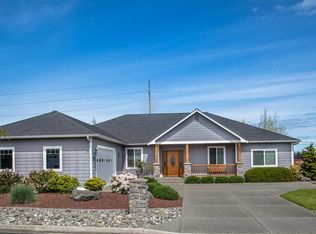 1071 Lindsay Ln, Sequim, WA 98382