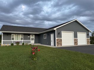 423 Mysteria Ln, Hatley, WI 54440