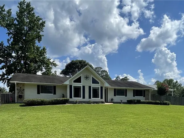 302 Lookout Pass, Pineville, LA 71360