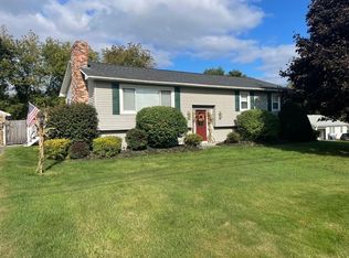 21 Booker Ave, Benton, ME 04901