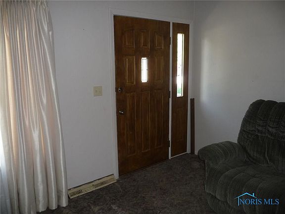 2nd image of 120 Joyce Ave