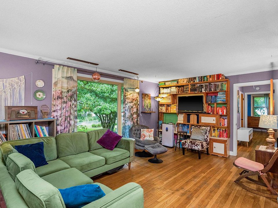 1st image of 4117 Saunders Ave