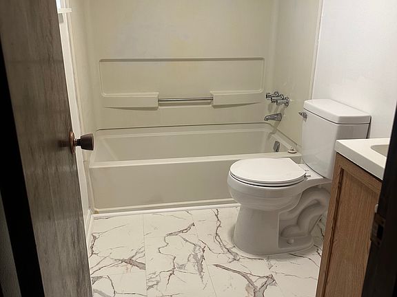 5th image of 1 Howard St APT 4