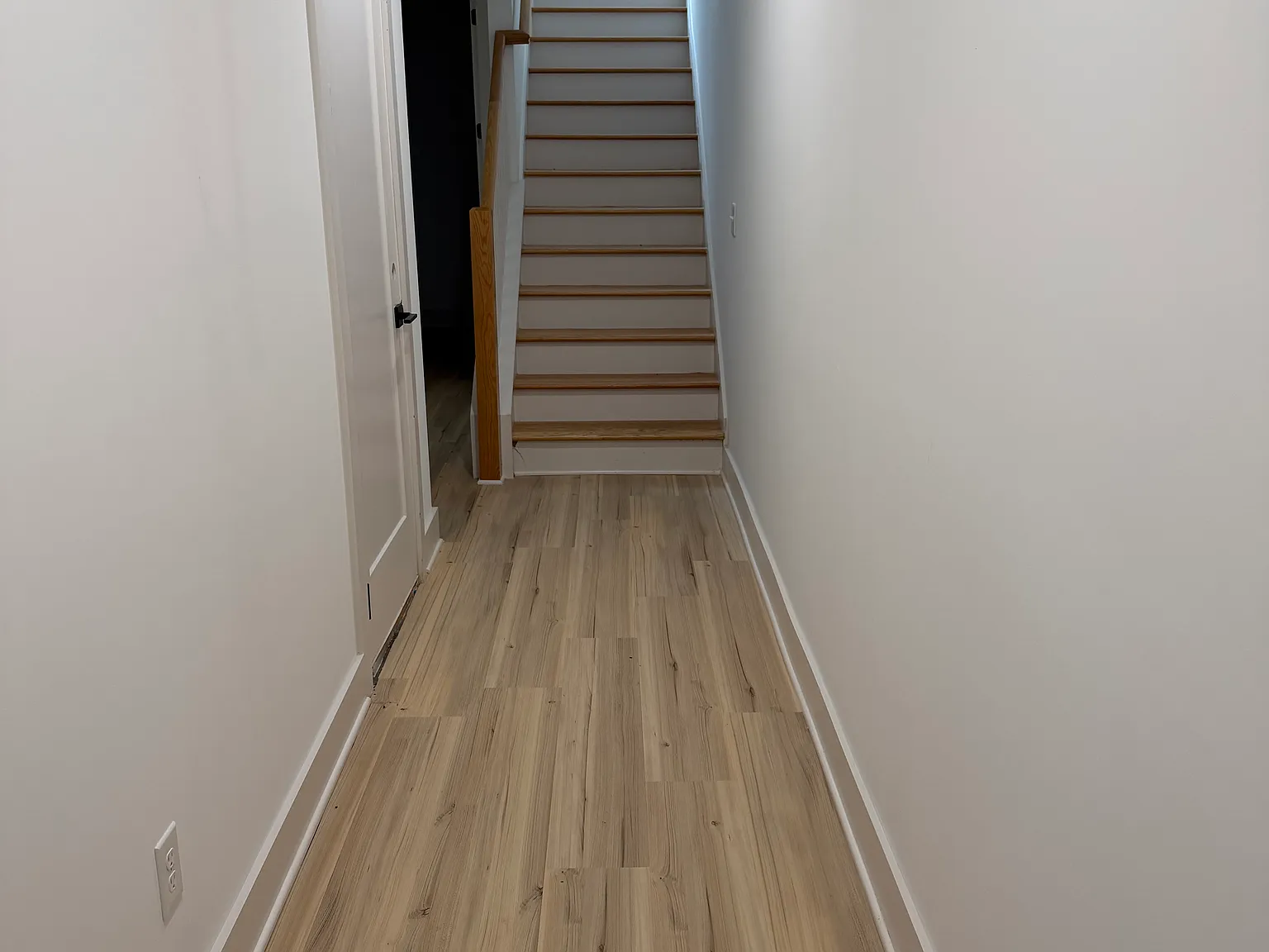 3 bed, 3.5 bath, 2256 sqft, $2,850 — Photo 4