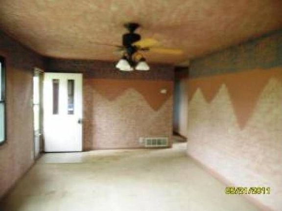 4th image of 34W806 N James Dr