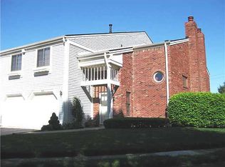 40 Dominion Dr, Zionsville, IN