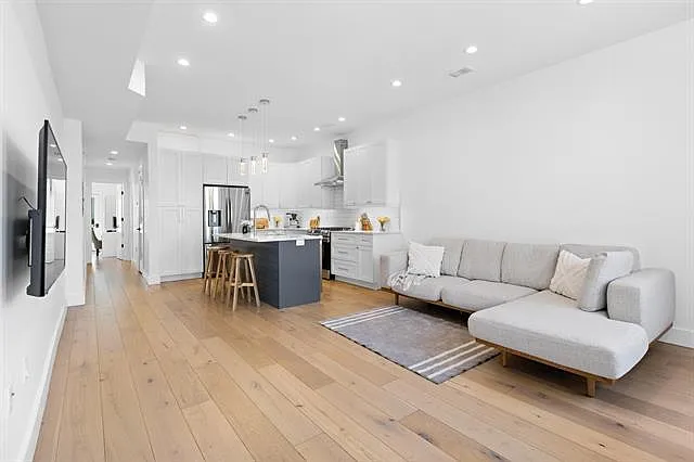2602 Palisade Ave #1 — Photo 5