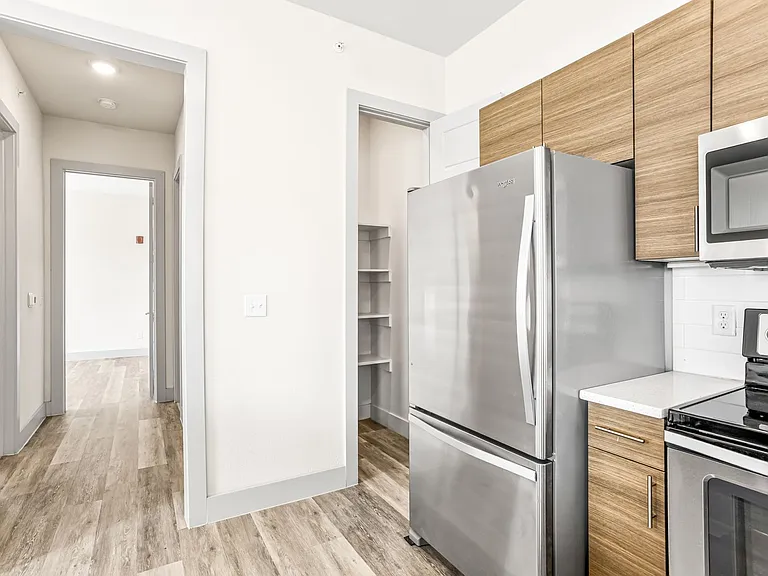 2712 Wingate St — Photo 22