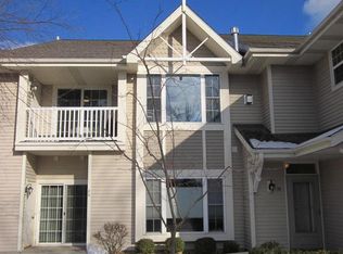 6180 Walnut Ln UNIT 79, Cudahy, WI 53110