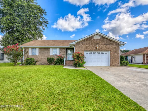 431 Foxhunt Lane, Havelock, NC 28532