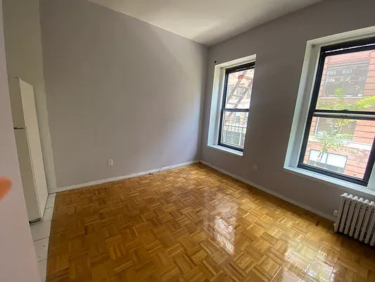 Rented by Bond New York | media 4