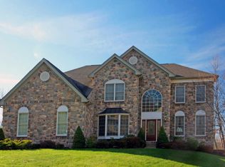 3345 Doral Ct, East Stroudsburg, PA 18302