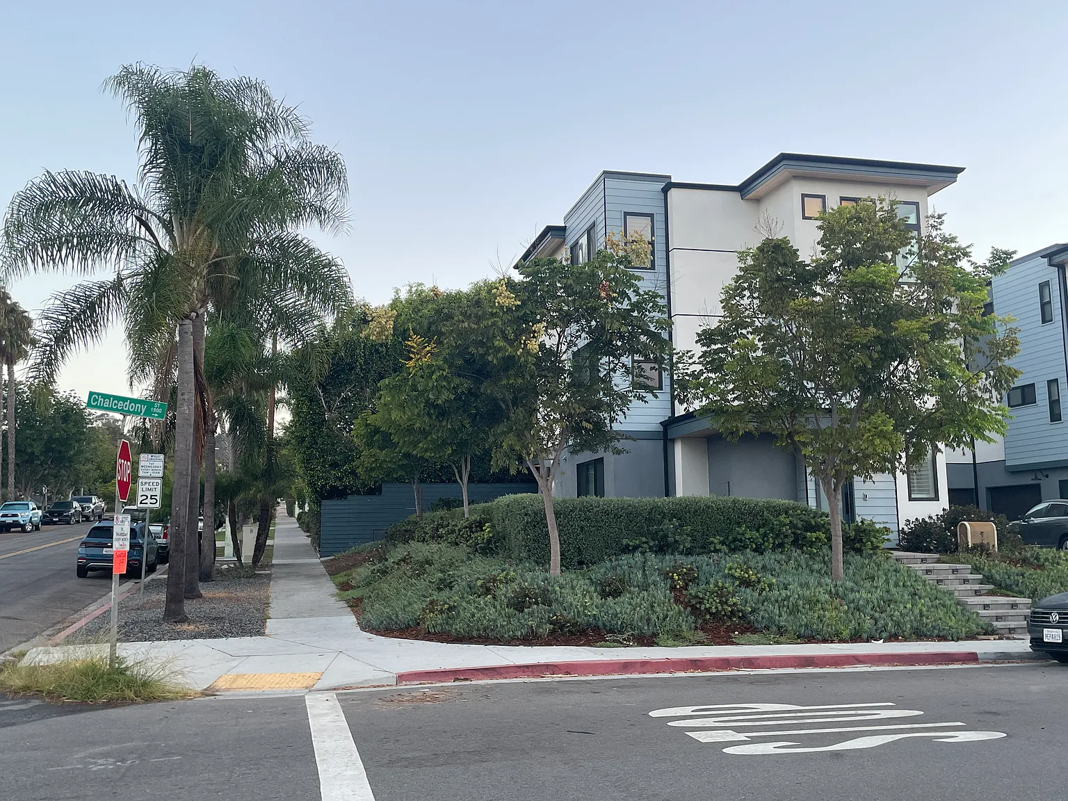 3 bed, 3.5 bath, 1535 sqft, $5,600 — Photo 1