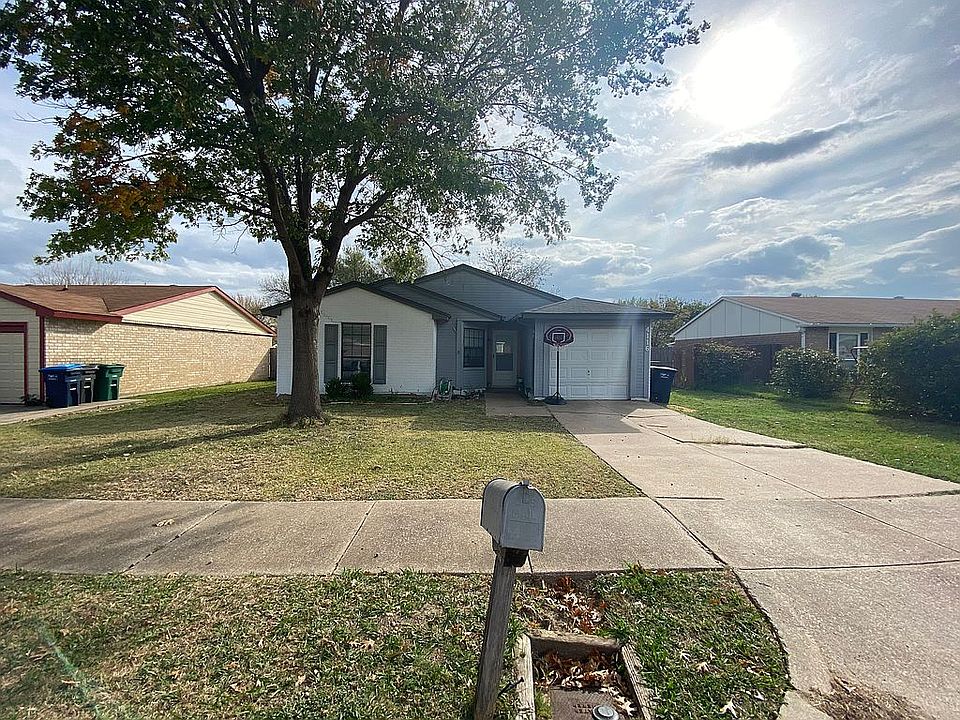 1st image of 4116 Pepperbush Dr