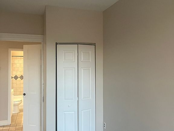 5th image of 300 Kennedy Ave APT 300D