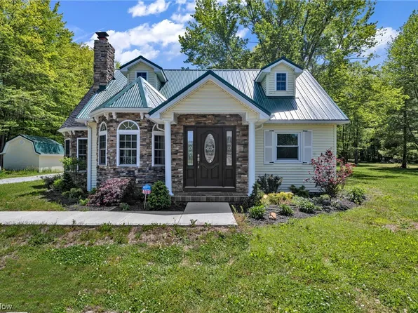 6028 W Maple Rd, Geneva, OH 44041