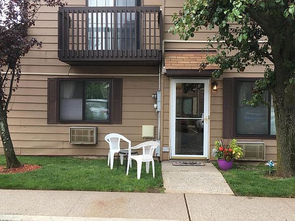 3rd image of 18 Gardenia Ln