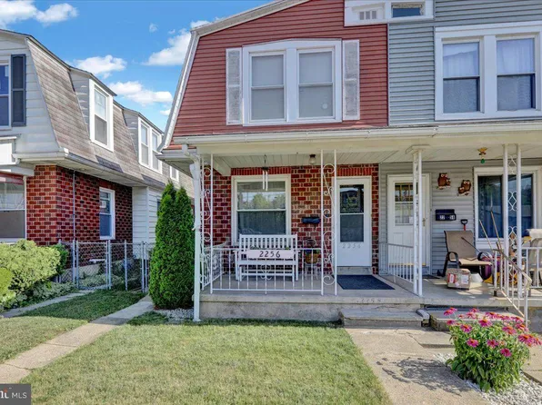 2256 Reading Ave, West Lawn, PA 19609