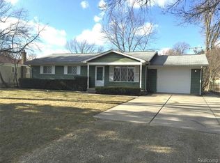42960 Joy Rd, Plymouth, MI 48170