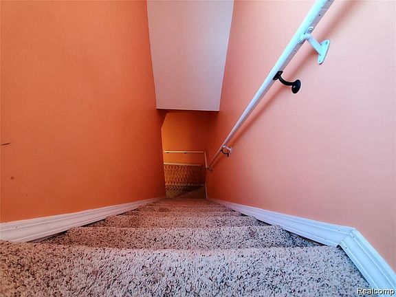 3rd image of 2314 Whalen St