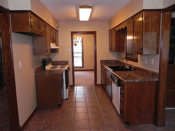 5th image of 1991 Glenover Dr