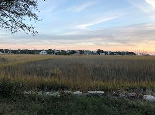 359 Bayview Dr, Mount Pleasant, SC 29464