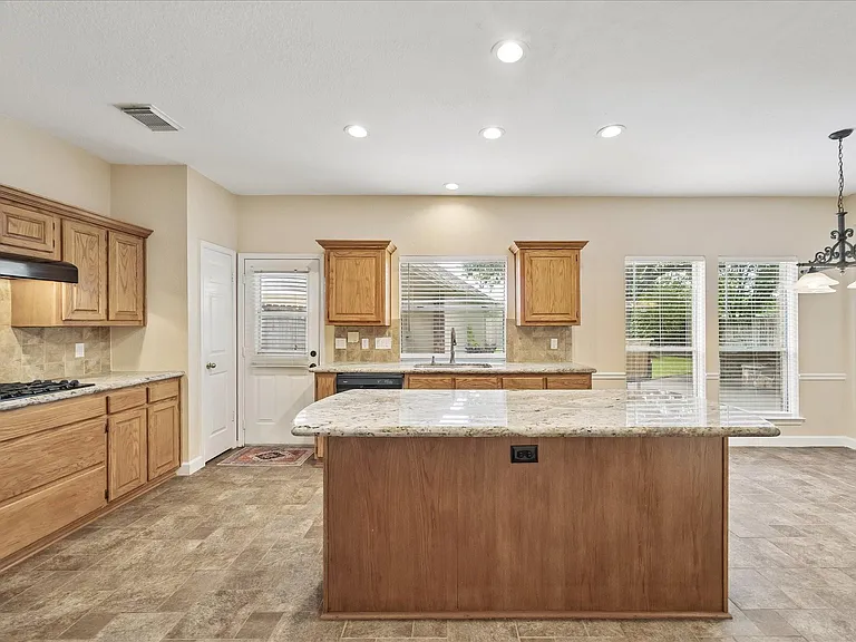 16715 Colony Terrace Dr — Photo 17