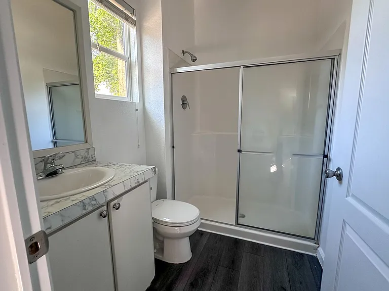 1519 S Stanley Ave — Photo 5