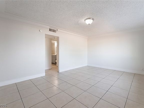2nd image of 2625 Spear St