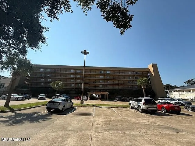 520 Beach Blvd #508 — Photo 68