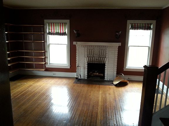 3rd image of 52 East Ave