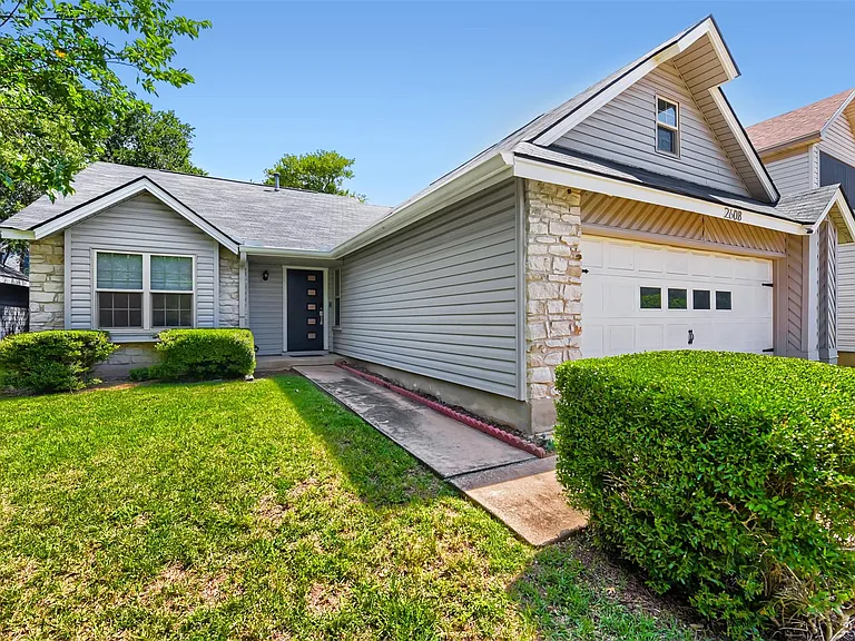 2608 Piping Rock Trl — Photo 2