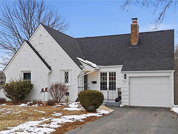 2nd image of 5218 N Spruce Ave
