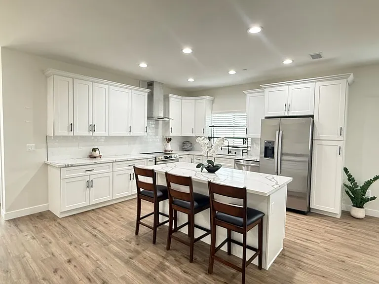 9019 Evelyn Ave — Photo 10