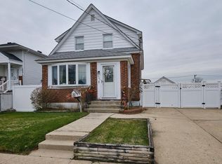 1829 Evergreen Ave, East Meadow, NY 11554