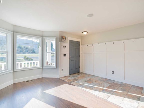 3rd image of 26006 NE 415th St