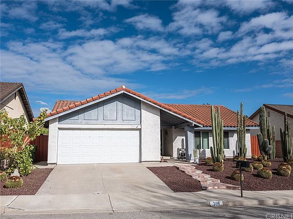 2nd image of 209 Cedar Heights Dr
