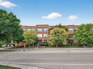 1941 Ford Pkwy APT 102, Saint Paul, MN 55116