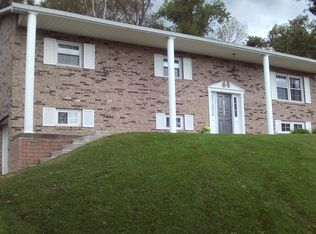 1954 W Liberty Rd, Bethany, WV 26032