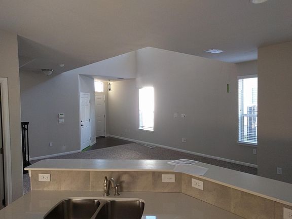 4th image of 9703 Tolima Dr