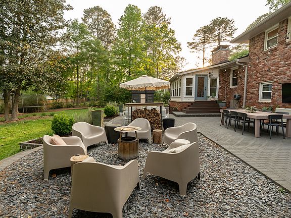 Dine al fresco and enjoy summer evenings by the fire pit!